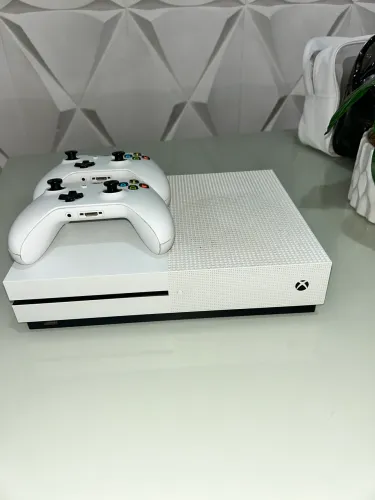 Xbox One S