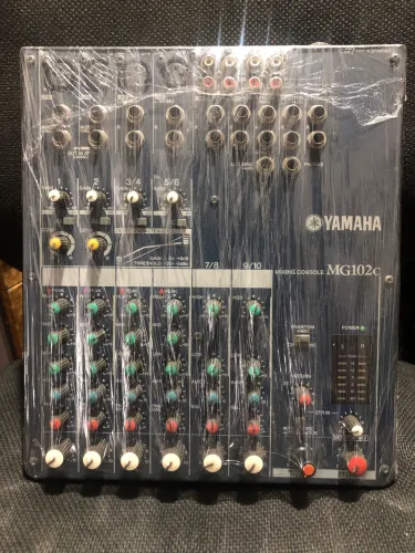 Mesa de som yamaha mg 102c