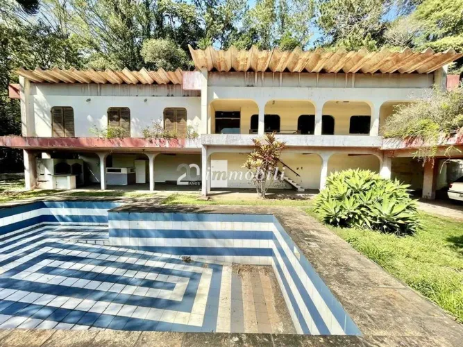 Casa à venda e para alugar em Cotia, Granja Viana, com 4 quartos, com 700 m²