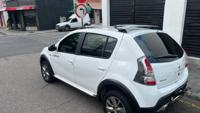 Renault Sandero Stepway Hi-power 1.6 8V 5P 2014