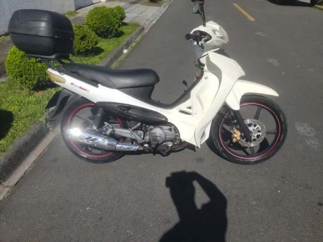 Vendo troco Dafra Zig plus 100 e Dafra Kansas 150 Shineray Yamaha cg fan YBR factor biz