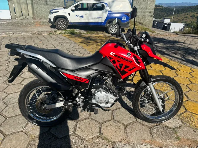 Modelo CROSSER Z ABS MOTO BEM