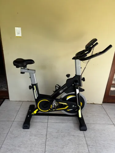 Bicicleta Spinning WCT Fitness