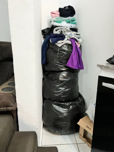 Lote Roupas femininas