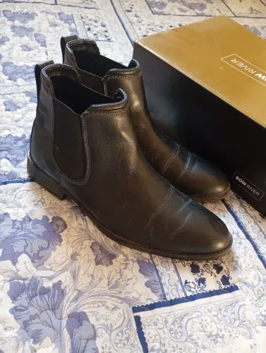 Vendo esse par de botas masculino Tam 40