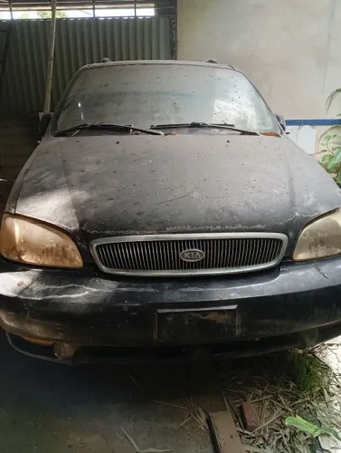 Kia carnival.retirada de pecas