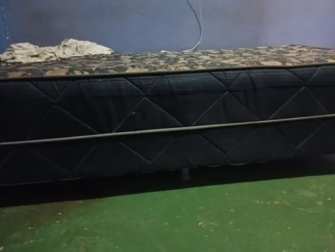 Vendo de solteiro em ótimas condições