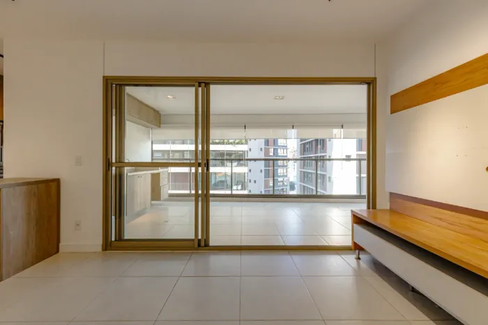 Apartamento para venda em Vila Madalena com 3 quartos, sendo 1 suíte, 103m²