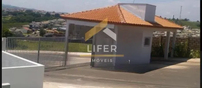 Terreno à venda no Condomínio Vivenda das Pitangueiras - Valinhos/SP.