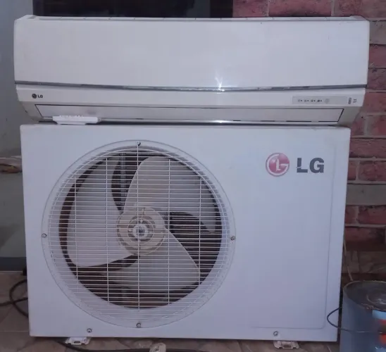 Entrego instalado e com garantia ar condicionado 