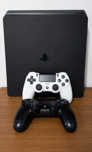 PS4