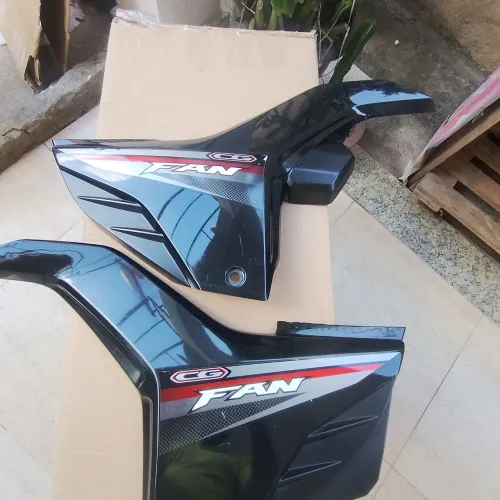 Carenagens Laterais Honda Fan