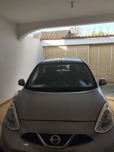 Nissan March S 1.0 12V Flex 5P 2016