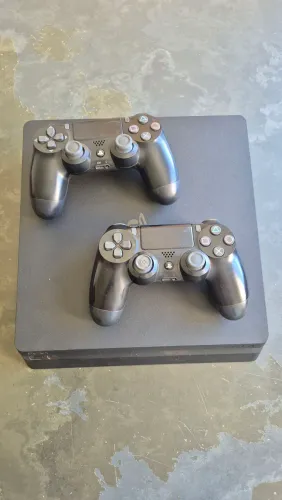 PlayStation 4 slim