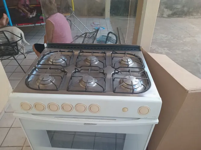 FOGÃO BRASTEMP 6 BOCAS EM PERFEITO FUNCIONAMENTO