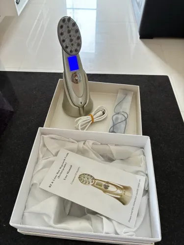 Só R$ 150 Escova Rf/led Laser Infra Vermelho Antiqueda Cabelo Massagem Cabeludo K-SKIN