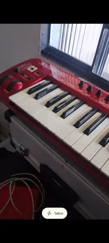 Controlador Behringer umx49+uca222