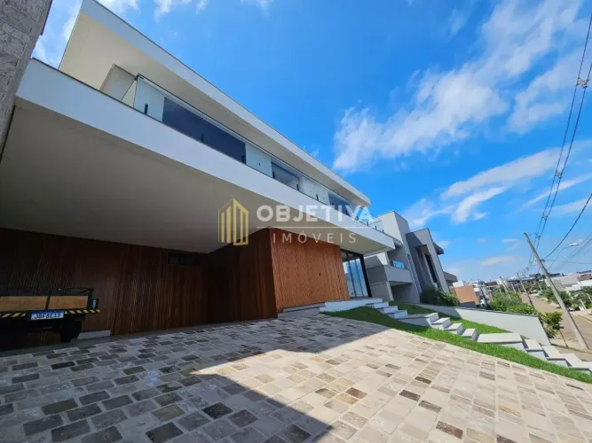 Condomínio Horizon Clube, Sobrado Novo com 04 Suítes, em Estância Velha