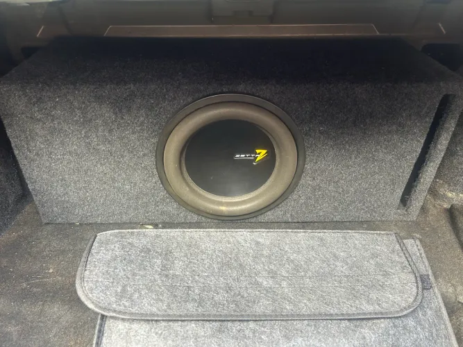 Subwoofer Zetta com caixa - duto régua 
