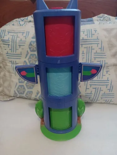 Torre pjmasks sem bonecos