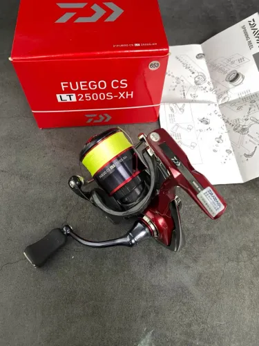 Molinete - Daiwa Fuego CS 2500S XH