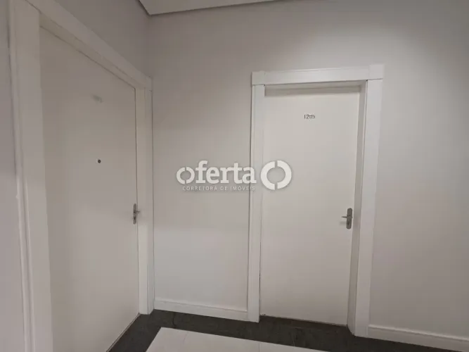 SALAS COMERCIAIS NO CENTRO DE CURITIBA - GALERIA LUSTOZA
