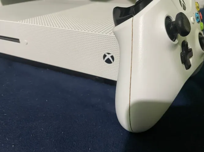 Xbox One S