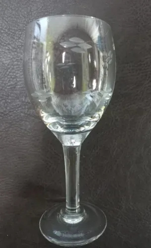 vendo 06 taças de vinho branco cristal blumenau lapidado 