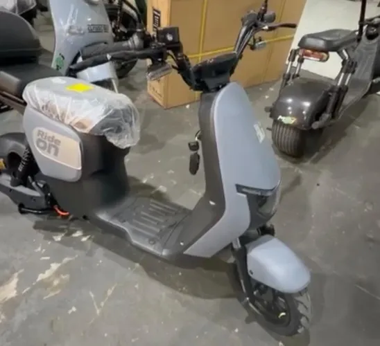 Scooter Elétrica MAJ RIDE ON