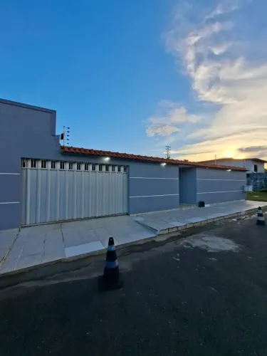 Alugo Excelente Casa no Adrianópolis  - ( Morada do Sol) R$ 12.000,00