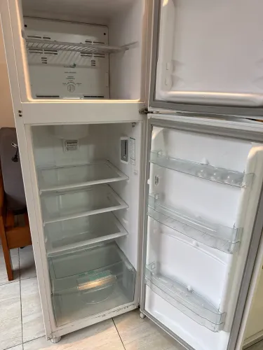 Geladeira consul 260 l