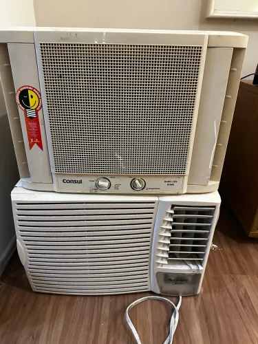 Vendo 2 ares condicionados 10000/12000 btus