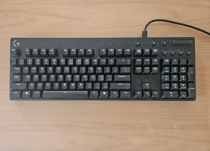 Teclado Mecânico Gamer Logitech G610 Orion Brown