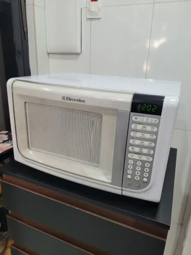 Microondas Eletrolux 31 Litros Conservado 