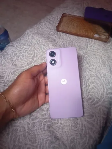 Moto e 14