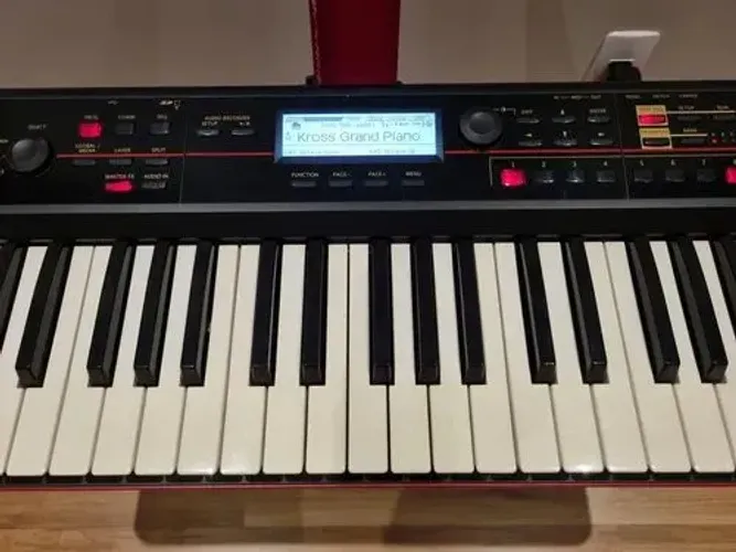 Teclado Korg kross 1
