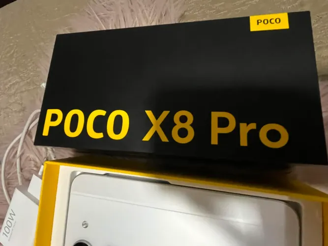 CELULAR POCO X8 PRO 512 GB novo chame no WhatsApp *
