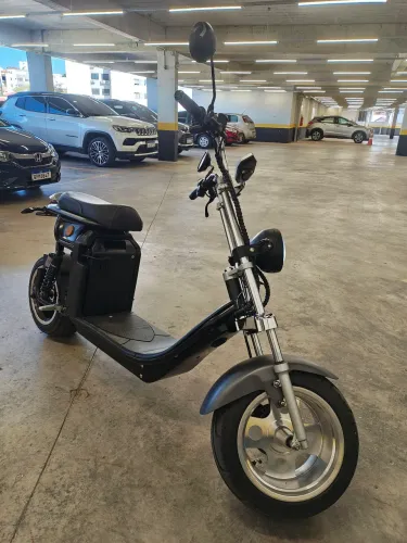 SCOOTER ELÉTRICA WATTS W6 4000W PRETA - MUITO NOVA + BATERIA NOVA