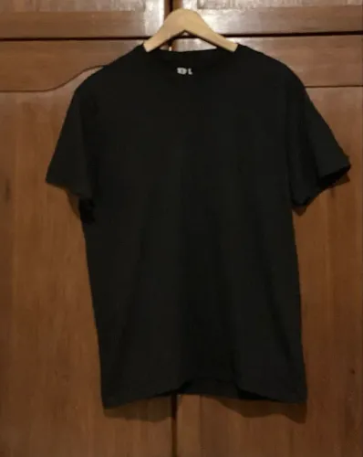 Camisa Reserva preta TAM M