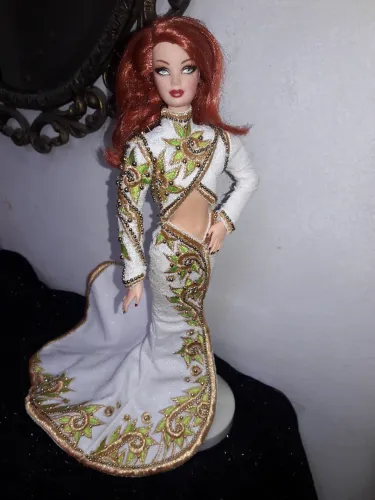 Barbie Collector Bob Mackie Radiant