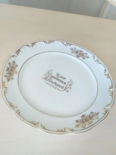 Prato de porcelana Schmidt - presente de bodas de ouro (em alemão), detalhes ouro líquido