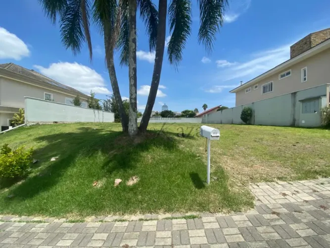 Oportunidade - Terreno em Condomínio - Condomínio Reserva do Paratehy - 760m².