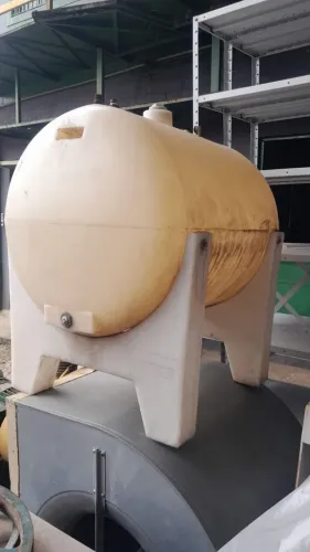 VENDO TANQUE RESERVATÓRIO