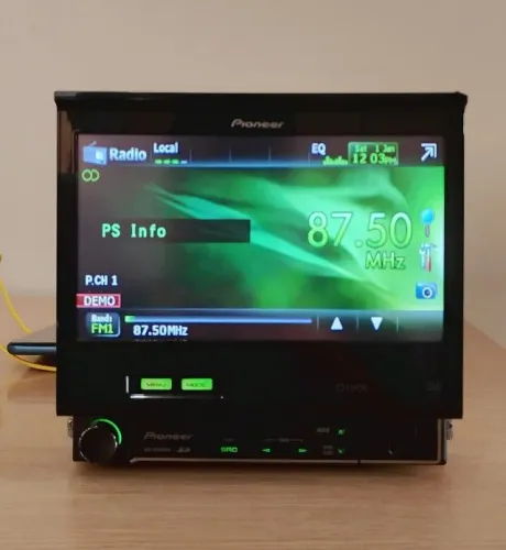 Pioneer retrátil