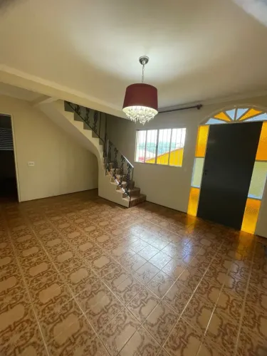 Casa para Locação em Parque Alexandra  4 Dormitórios | 125m² | Garagem