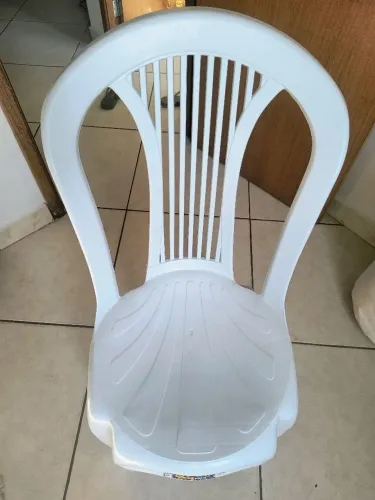 Cadeira de plástico