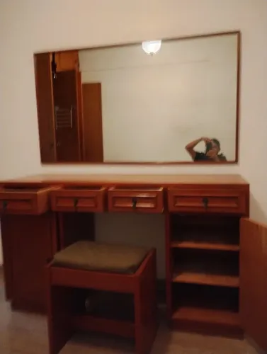 vende se penteadeira com espelho 