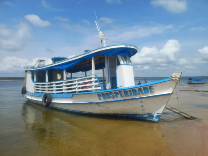 Vendo barco novo