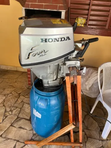 Motor de popa Honda 4tempo 15HP + tanque