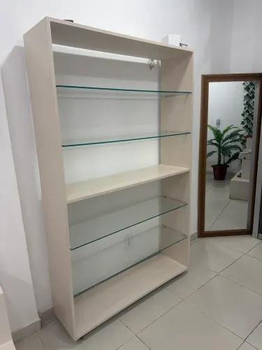 CRISTALEIRA PARA LOJA